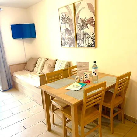 Appartement Lumineux Avec Terrasse Vue Sari-Solenzara